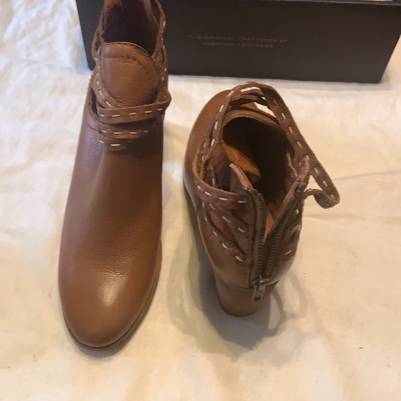 BNIB FRYE BOOTIES - Picture 2 of 5